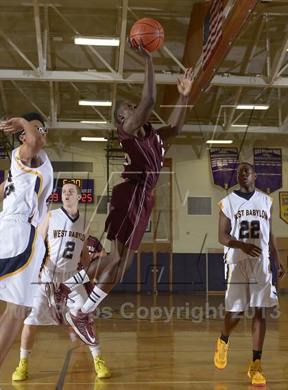 Thumbnail 1 in West Babylon vs Walt Whitman (Islip Holiday Tournament) photogallery.