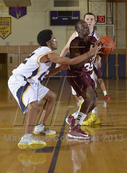Thumbnail 3 in West Babylon vs Walt Whitman (Islip Holiday Tournament) photogallery.