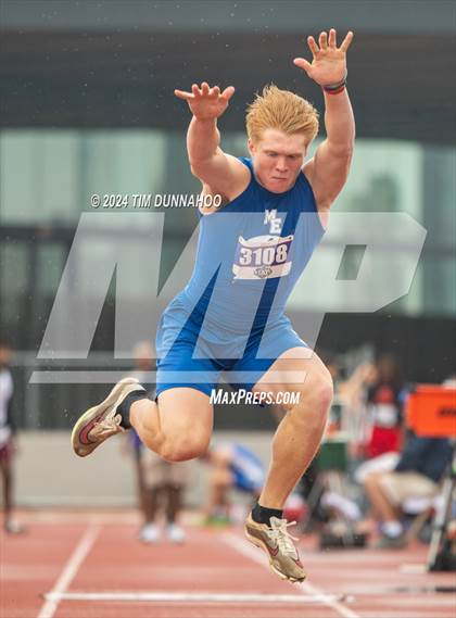 Thumbnail 1 in UIL Boys Track & Field Finals (Day 2) photogallery.