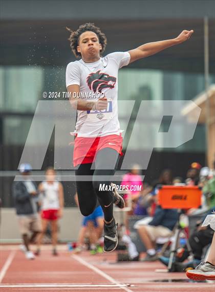 Thumbnail 1 in UIL Boys Track & Field Finals (Day 2) photogallery.
