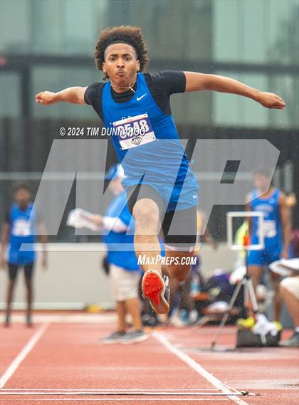 Thumbnail 2 in UIL Boys Track & Field Finals (Day 2) photogallery.
