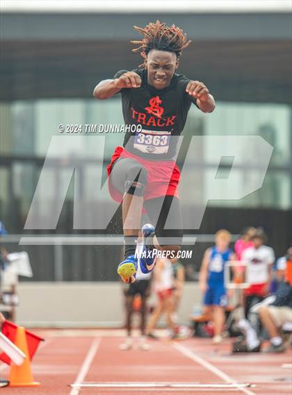 Thumbnail 2 in UIL Boys Track & Field Finals (Day 2) photogallery.