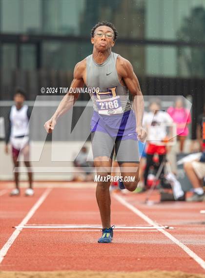 Thumbnail 1 in UIL Boys Track & Field Finals (Day 2) photogallery.