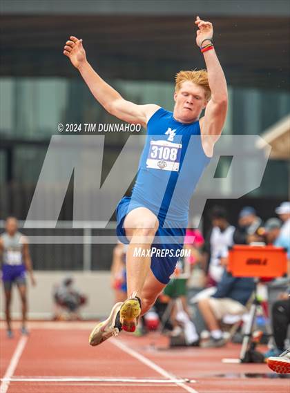 Thumbnail 2 in UIL Boys Track & Field Finals (Day 2) photogallery.
