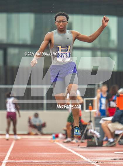 Thumbnail 2 in UIL Boys Track & Field Finals (Day 2) photogallery.