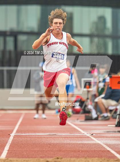 Thumbnail 2 in UIL Boys Track & Field Finals (Day 2) photogallery.