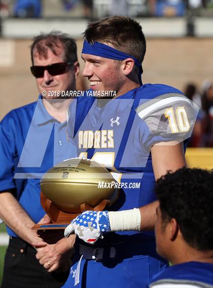 Thumbnail 2 in Archbishop Riordan @ Serra photogallery.