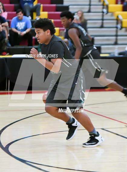 Thumbnail 3 in Moreau Catholic vs. Basha (Hoophall West Invitational) photogallery.