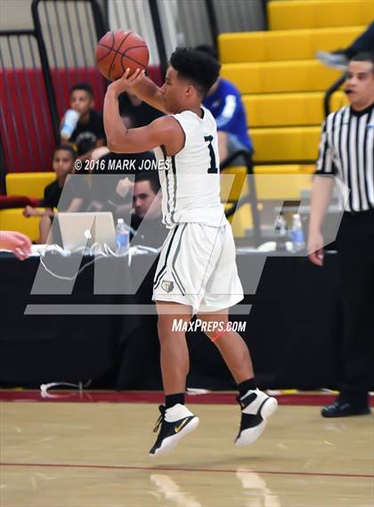 Thumbnail 2 in Moreau Catholic vs. Basha (Hoophall West Invitational) photogallery.