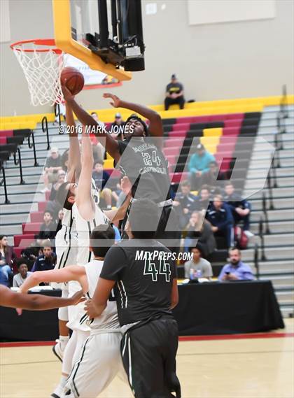 Thumbnail 2 in Moreau Catholic vs. Basha (Hoophall West Invitational) photogallery.