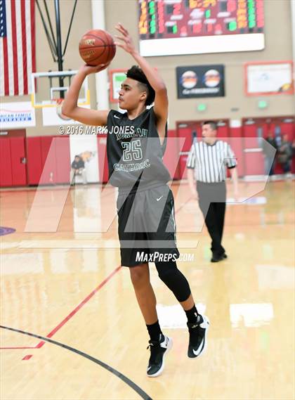 Thumbnail 2 in Moreau Catholic vs. Basha (Hoophall West Invitational) photogallery.