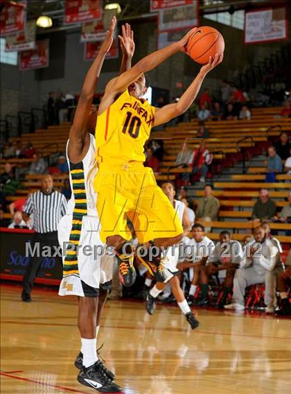 Thumbnail 3 in Fairfax vs. Eisenhower (Nike Extravaganza) photogallery.