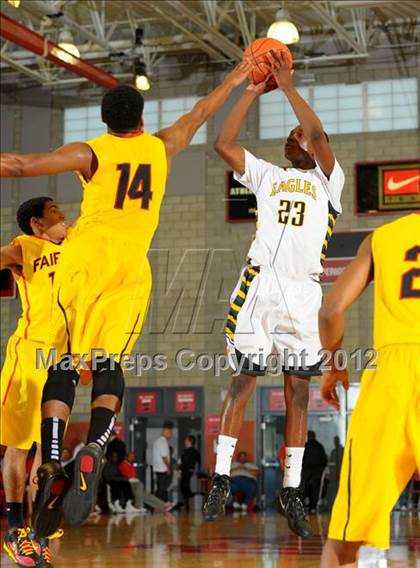 Thumbnail 2 in Fairfax vs. Eisenhower (Nike Extravaganza) photogallery.