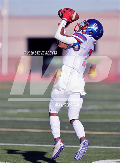 Thumbnail 1 in Ponderosa v Fountain-Fort Carson (CHSAA 4A First Round Playoff) photogallery.