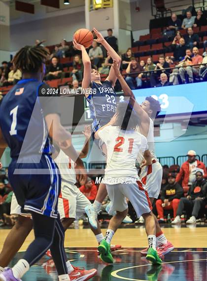 Thumbnail 3 in Alexander Hamilton vs. Dobbs Ferry (NYSPHSAA Section 1 Class B Semifinal) photogallery.