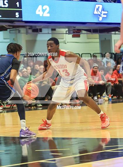 Thumbnail 1 in Alexander Hamilton vs. Dobbs Ferry (NYSPHSAA Section 1 Class B Semifinal) photogallery.