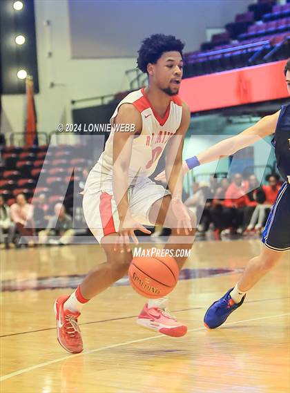Thumbnail 1 in Alexander Hamilton vs. Dobbs Ferry (NYSPHSAA Section 1 Class B Semifinal) photogallery.