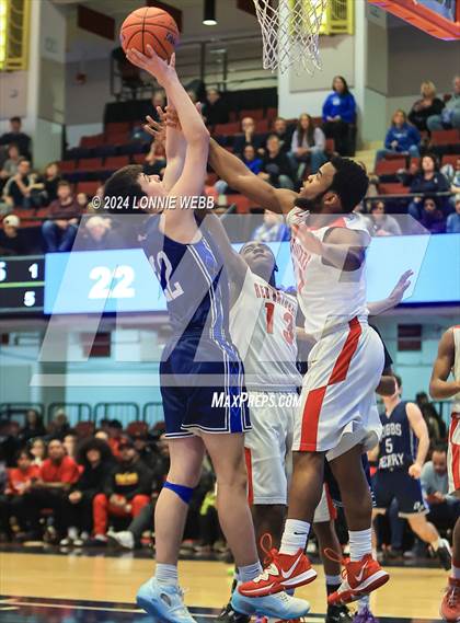 Thumbnail 3 in Alexander Hamilton vs. Dobbs Ferry (NYSPHSAA Section 1 Class B Semifinal) photogallery.