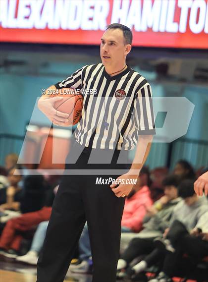 Thumbnail 3 in Alexander Hamilton vs. Dobbs Ferry (NYSPHSAA Section 1 Class B Semifinal) photogallery.