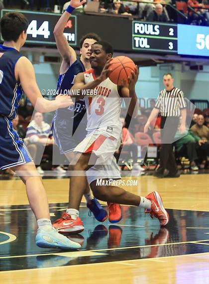 Thumbnail 3 in Alexander Hamilton vs. Dobbs Ferry (NYSPHSAA Section 1 Class B Semifinal) photogallery.