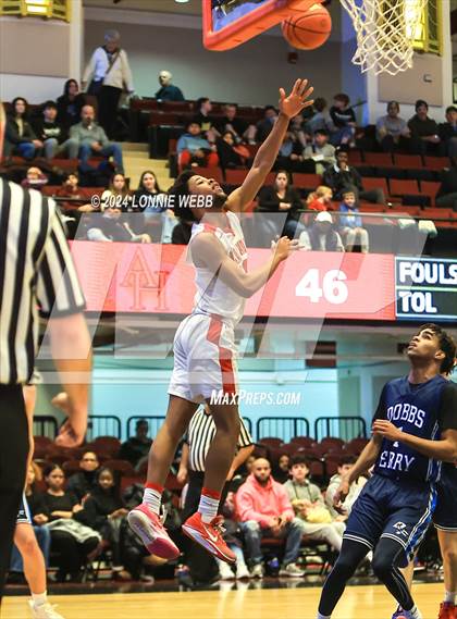 Thumbnail 1 in Alexander Hamilton vs. Dobbs Ferry (NYSPHSAA Section 1 Class B Semifinal) photogallery.
