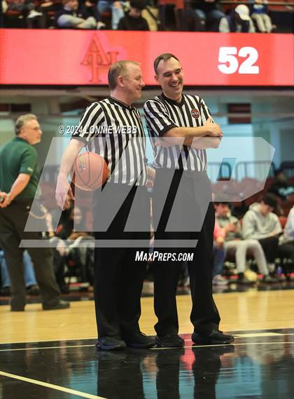 Thumbnail 2 in Alexander Hamilton vs. Dobbs Ferry (NYSPHSAA Section 1 Class B Semifinal) photogallery.