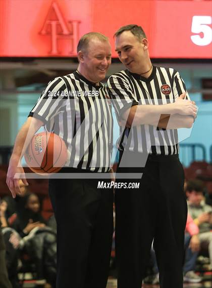 Thumbnail 3 in Alexander Hamilton vs. Dobbs Ferry (NYSPHSAA Section 1 Class B Semifinal) photogallery.