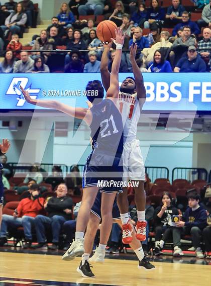 Thumbnail 2 in Alexander Hamilton vs. Dobbs Ferry (NYSPHSAA Section 1 Class B Semifinal) photogallery.