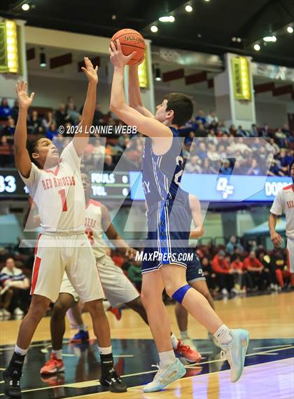 Thumbnail 2 in Alexander Hamilton vs. Dobbs Ferry (NYSPHSAA Section 1 Class B Semifinal) photogallery.