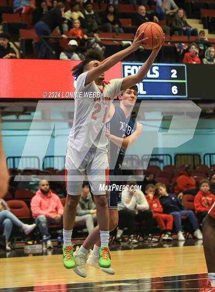 Thumbnail 3 in Alexander Hamilton vs. Dobbs Ferry (NYSPHSAA Section 1 Class B Semifinal) photogallery.