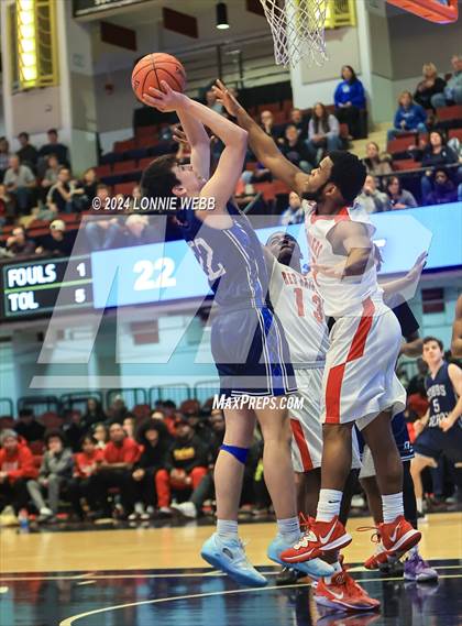 Thumbnail 2 in Alexander Hamilton vs. Dobbs Ferry (NYSPHSAA Section 1 Class B Semifinal) photogallery.