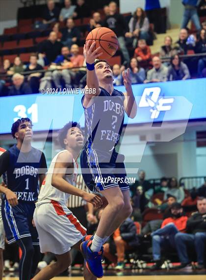 Thumbnail 1 in Alexander Hamilton vs. Dobbs Ferry (NYSPHSAA Section 1 Class B Semifinal) photogallery.