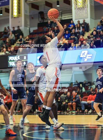 Thumbnail 1 in Alexander Hamilton vs. Dobbs Ferry (NYSPHSAA Section 1 Class B Semifinal) photogallery.