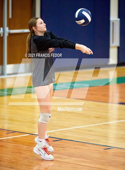 Thumbnail 1 in Strawberry Crest @ Sumner photogallery.