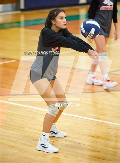 Thumbnail 3 in Strawberry Crest @ Sumner photogallery.