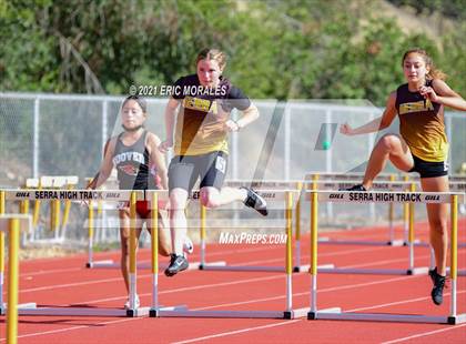 Thumbnail 1 in Hoover @ Serra photogallery.