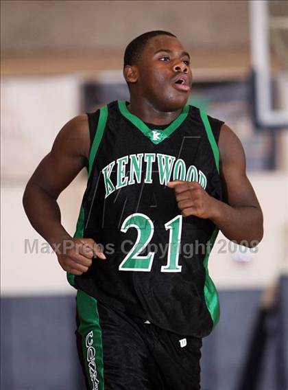 Thumbnail 1 in Sheldon vs Kentwood (Mission Prep Christmas Classic) photogallery.