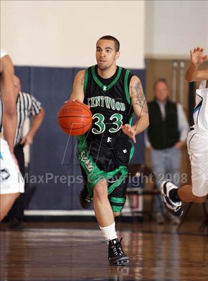 Thumbnail 2 in Sheldon vs Kentwood (Mission Prep Christmas Classic) photogallery.