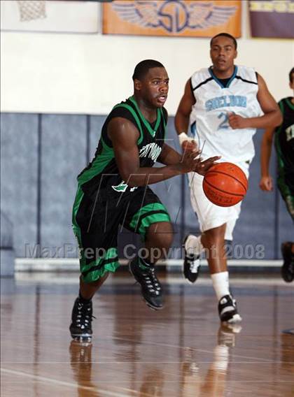 Thumbnail 3 in Sheldon vs Kentwood (Mission Prep Christmas Classic) photogallery.