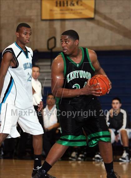 Thumbnail 1 in Sheldon vs Kentwood (Mission Prep Christmas Classic) photogallery.