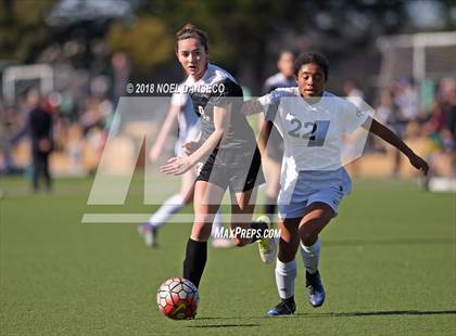 Thumbnail 1 in Archbishop Mitty @ Sacred Heart Cathedral Prep photogallery.