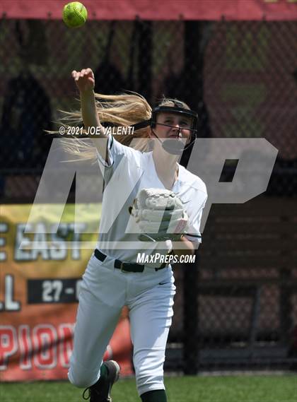 Thumbnail 2 in Williamsville North vs. Victor photogallery.