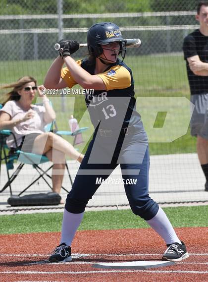 Thumbnail 1 in Williamsville North vs. Victor photogallery.