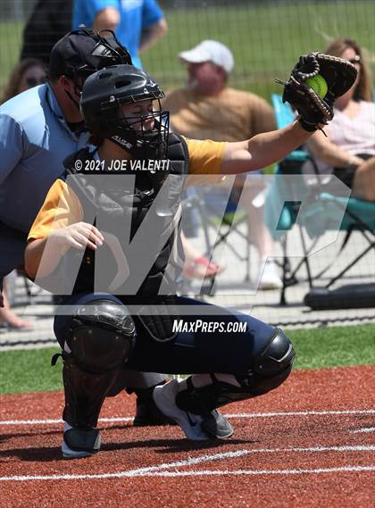 Thumbnail 3 in Williamsville North vs. Victor photogallery.