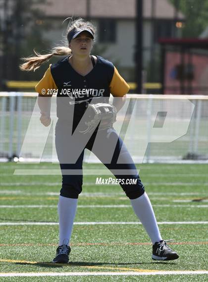 Thumbnail 2 in Williamsville North vs. Victor photogallery.