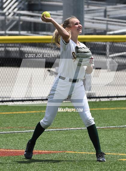 Thumbnail 1 in Williamsville North vs. Victor photogallery.