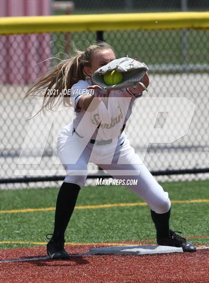 Thumbnail 3 in Williamsville North vs. Victor photogallery.