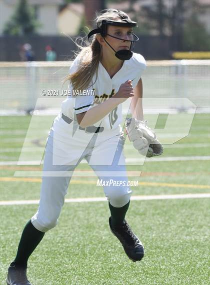 Thumbnail 1 in Williamsville North vs. Victor photogallery.