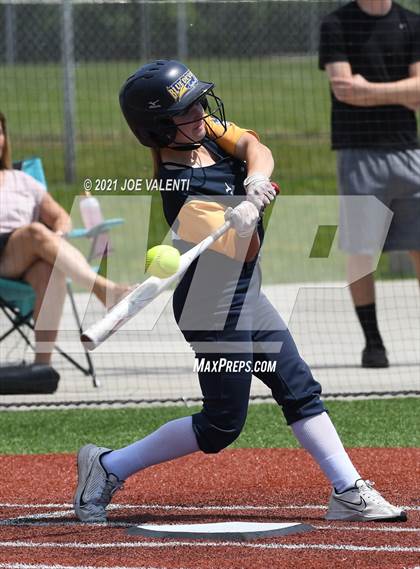 Thumbnail 2 in Williamsville North vs. Victor photogallery.