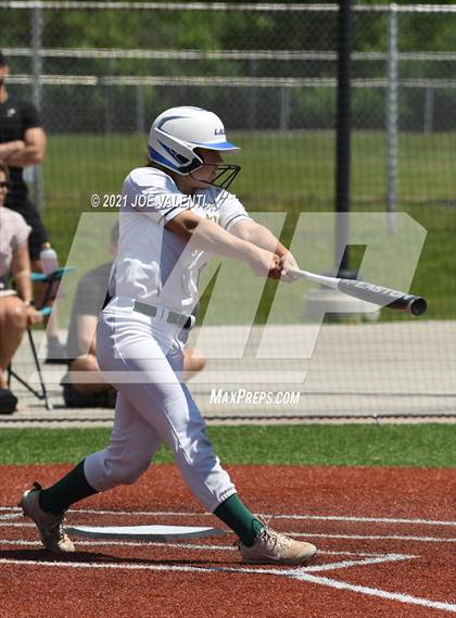 Thumbnail 3 in Williamsville North vs. Victor photogallery.